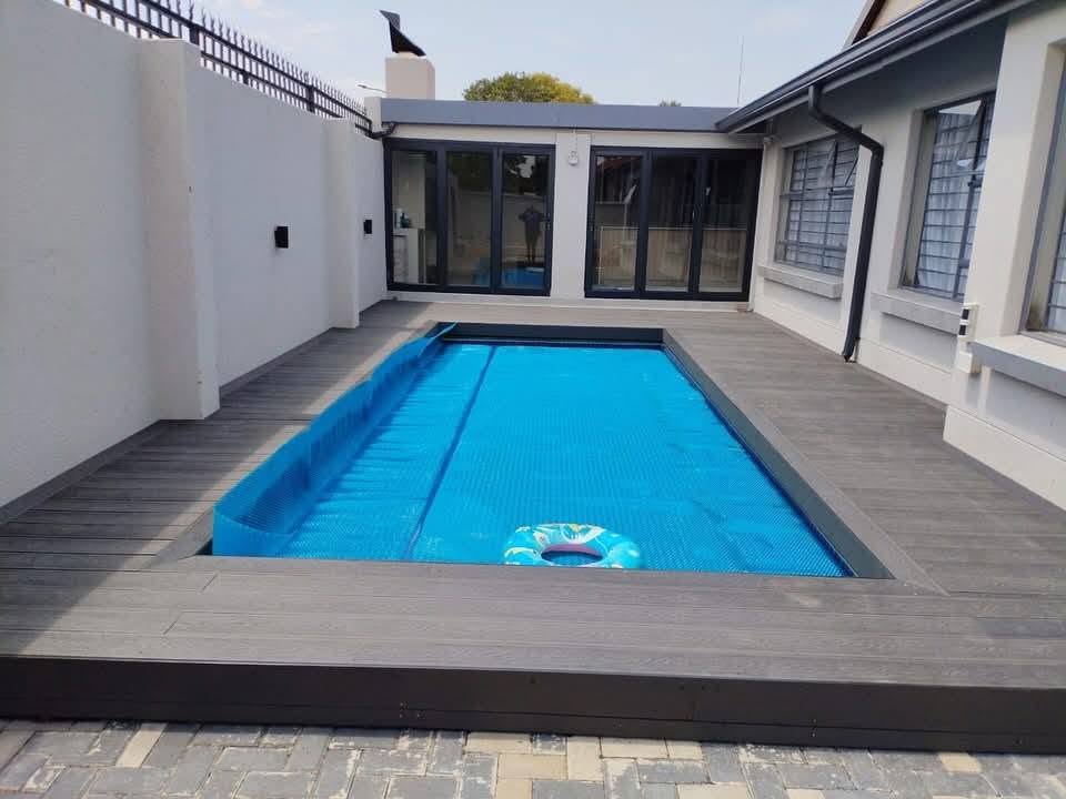 Composite Decking project 11 by Hot Mix Holdings